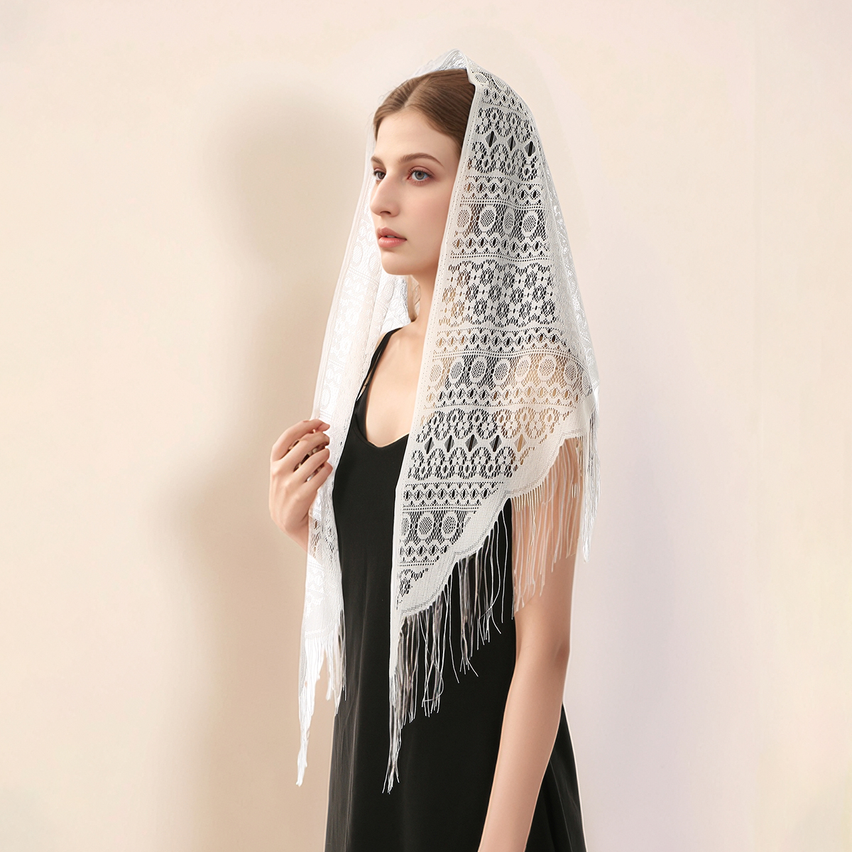 Fashion Lace Embroidery Triang – обзор и цена Embroidery Veil